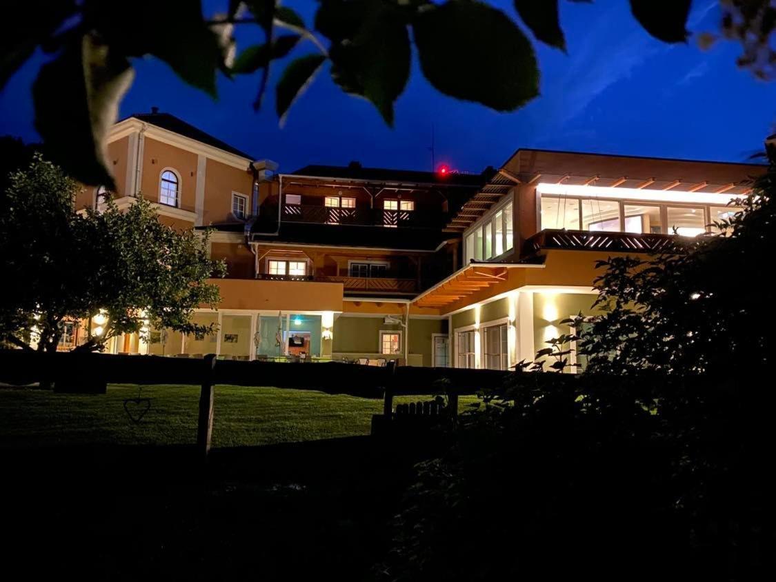 Landhotel Timmerer Möderbrugg Dış mekan fotoğraf